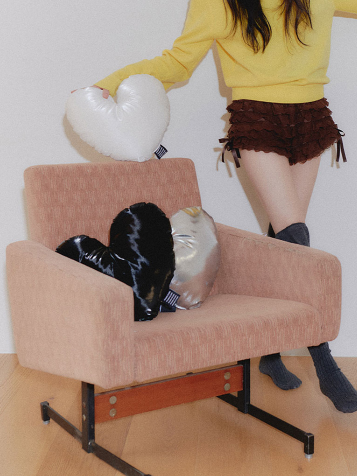 글로시 오브제 하트 인테리어 쿠션 3컬러(솜포함)