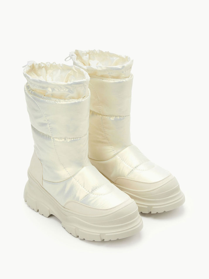 Stitch Puffer Boots / Glossy Natural