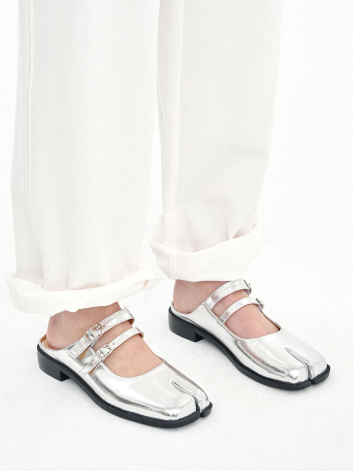 Double Buckle Mule / Silver