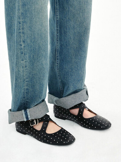 Cross Buckle Mary Jane / Stud Black