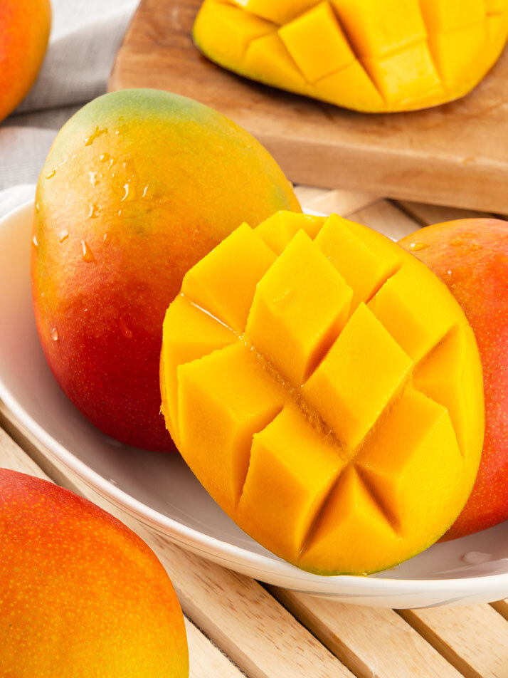 Premium 항공직송 애플망고 1.6 - 1.8kg내외