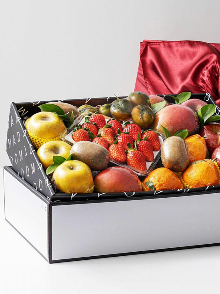 프리미엄 마담주의 정성 담음