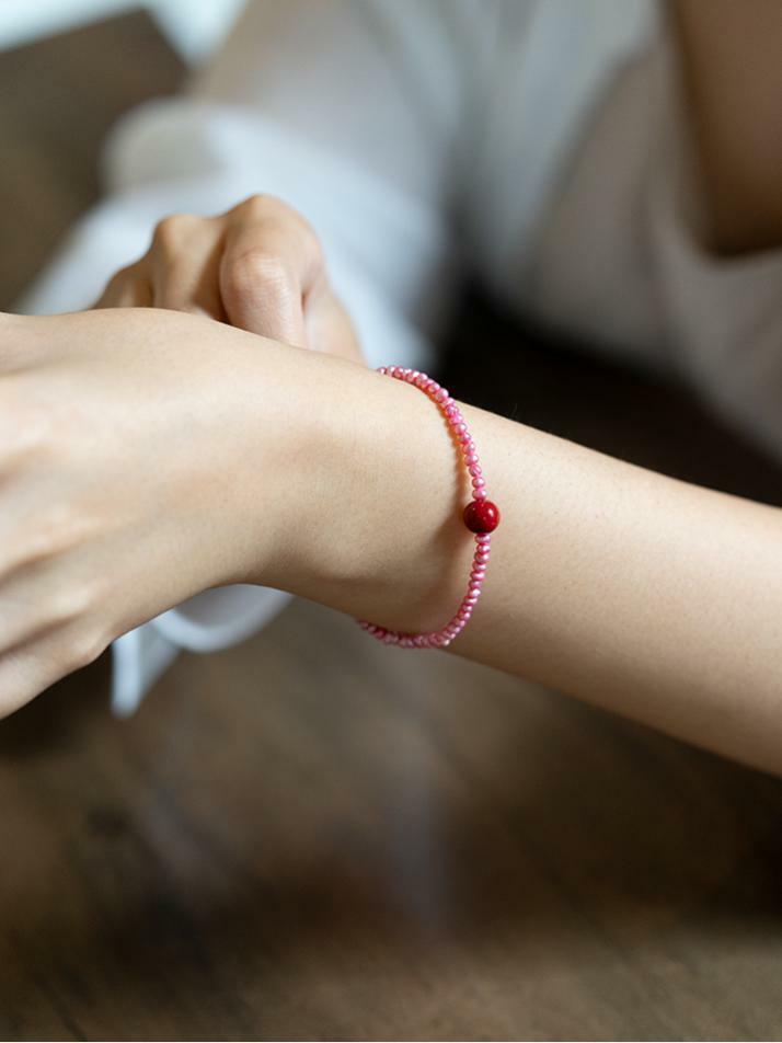 STRAWBERRY PEARL BRACELET