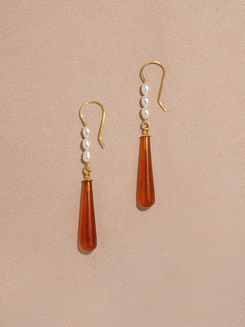 Pearl & Drop (Sard)