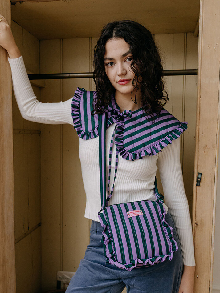 프릴 플루피백 스트라이프 퍼플