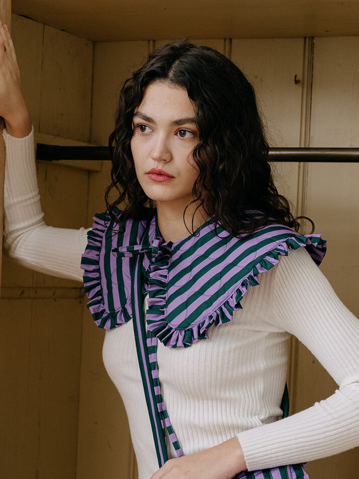 프릴 퀼팅 케이프 스트라이프 퍼플