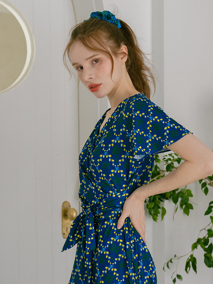 매쉬 쿨 랩 원피스 야자 군청