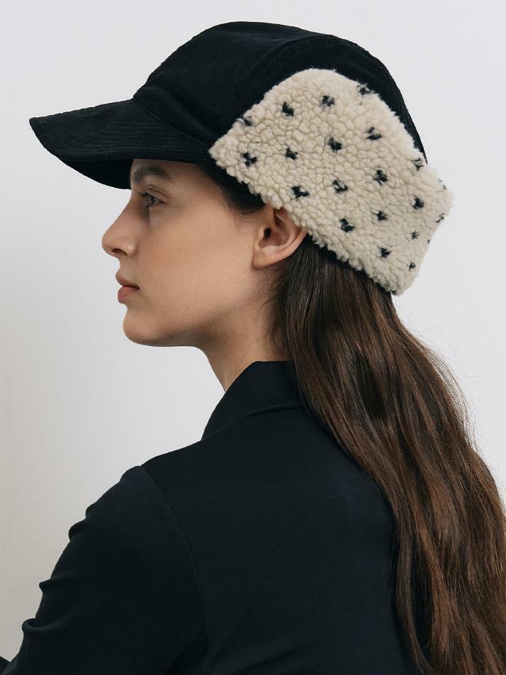 도트 보아 이어플랩 캡-BLACK