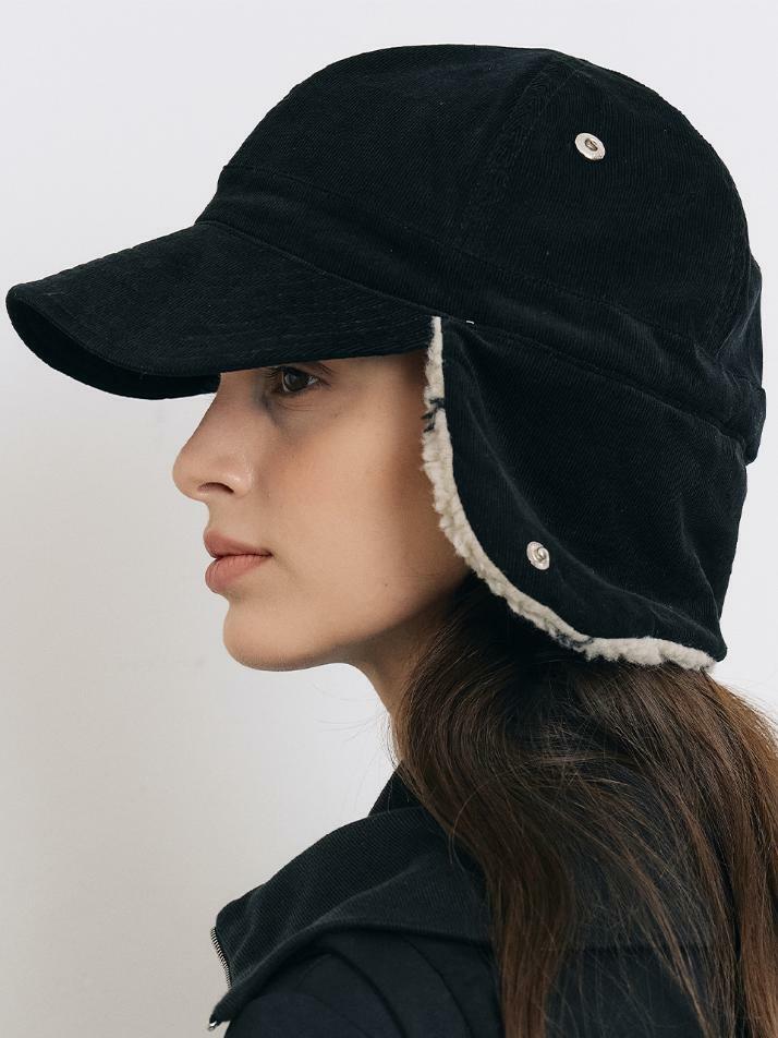 도트 보아 이어플랩 캡-BLACK