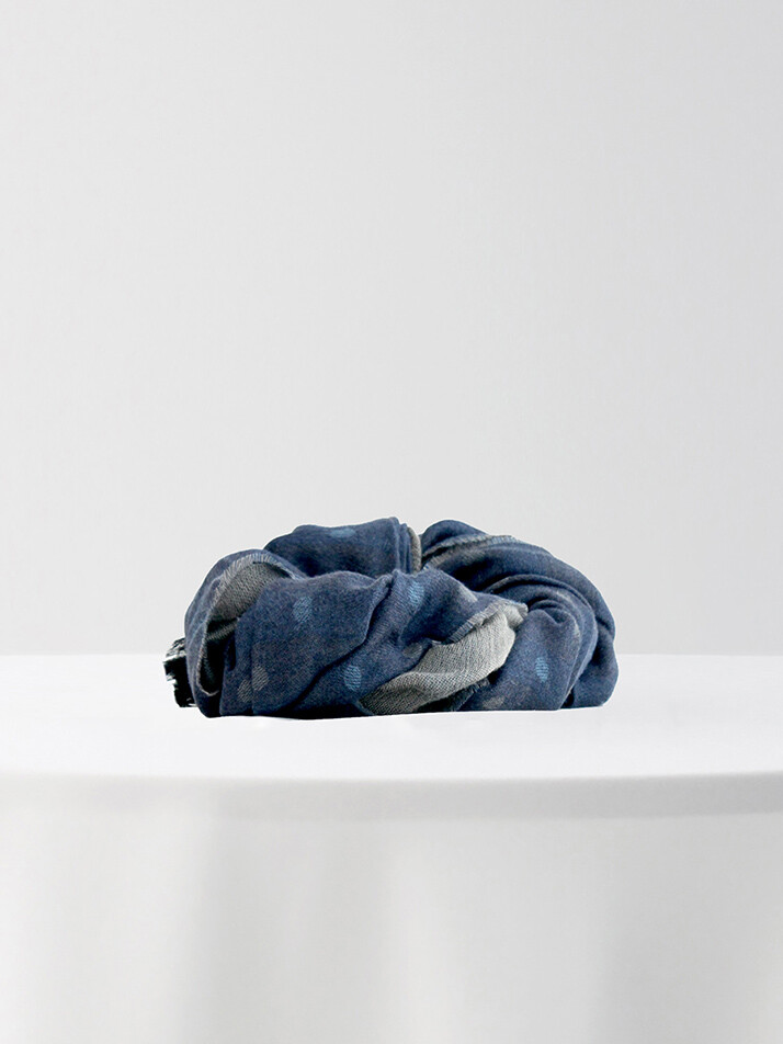 [아르메오디] 블루 그레이 스몰 도트 이태리 수입 머플러 EFIMF079BL