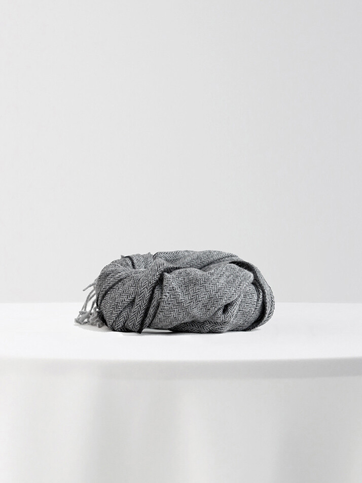 [아르메오디] 헤링본 울 블렌딩 이태리 수입 머플러 EFIMF082GR