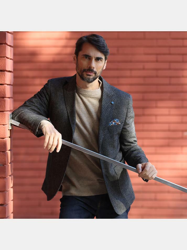 [아르메오디] 레귤러핏 베이지 블랙 패턴 클래식 자켓 EFIJK563MC