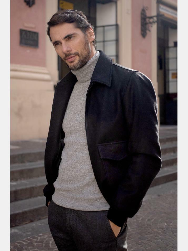 [아르메오디] 레귤러핏 언밸런스 포켓 포인트 블랙 점퍼 이태리직수입 DFIJP650BK