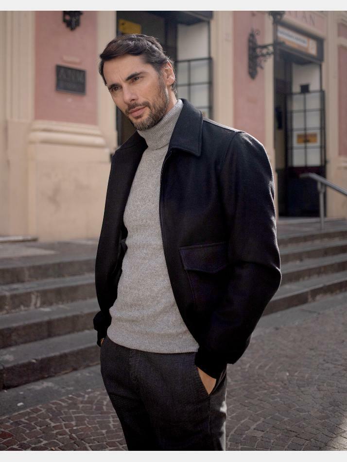 [아르메오디] 레귤러핏 언밸런스 포켓 포인트 블랙 점퍼 이태리직수입 DFIJP650BK