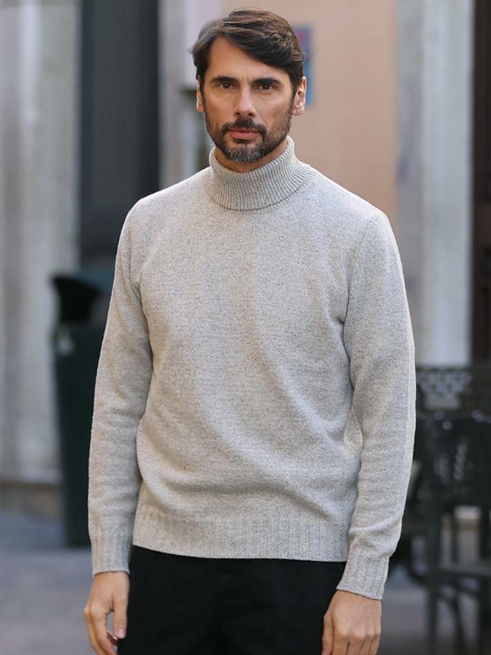 [아르메오디] 레귤러핏 멜란지 터틀넥 니트 이태리직수입 EFINT813MG