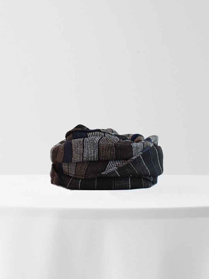 [아르메오디] 멀티컬러 스프라이트 패턴 이태리 수입 머플러 FFIMF084GR