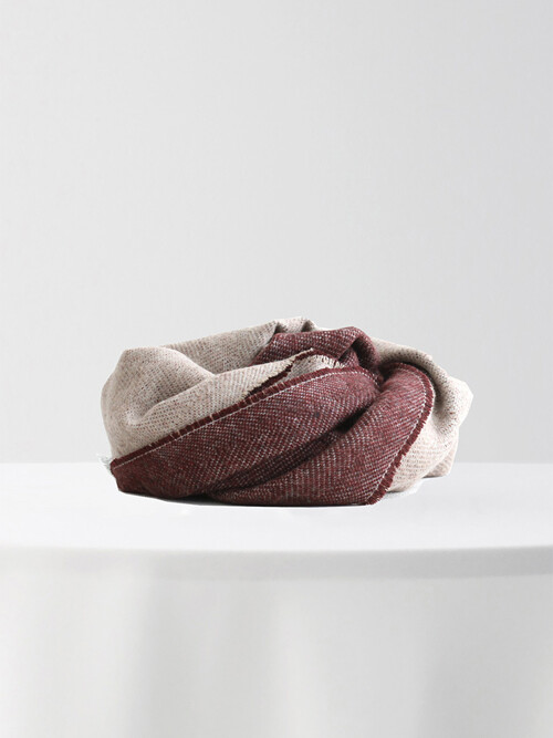 [아르메오디] 멜란지 솔리드 양면 머플러 GFIMF026WI