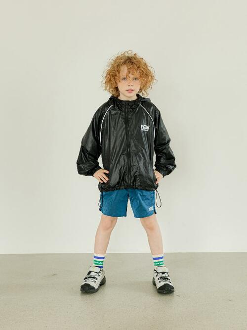 GLOSSY LIGHT WINDBREAKER(BLACK)