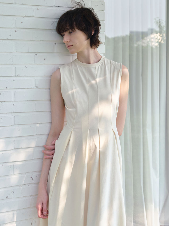 다트 플레어 원피스 (2컬러)