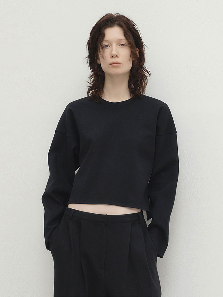 더블 스트랩  크롭 스웻셔츠