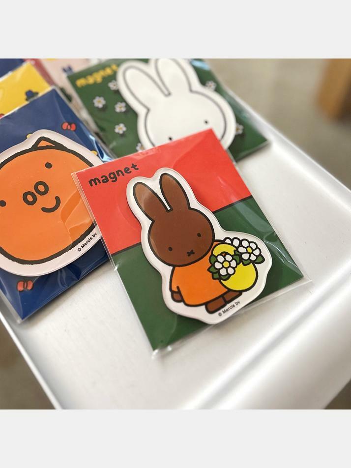 마그넷 멜라니와 꽃 / 미피(Miffy)