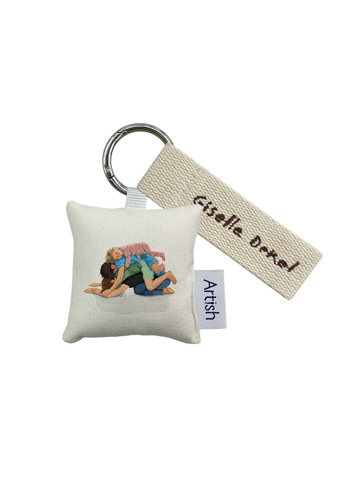 쿠션키링 Childpose / 지젤 데켈(Giselle Dekel)