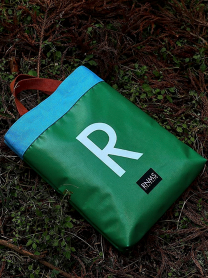 RNMS R TOTEBAG JEJU5