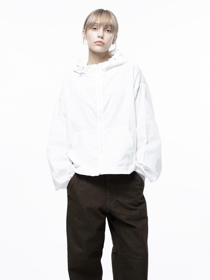 Crop Hooded Windbreaker Jumper - White /W243OT01WH