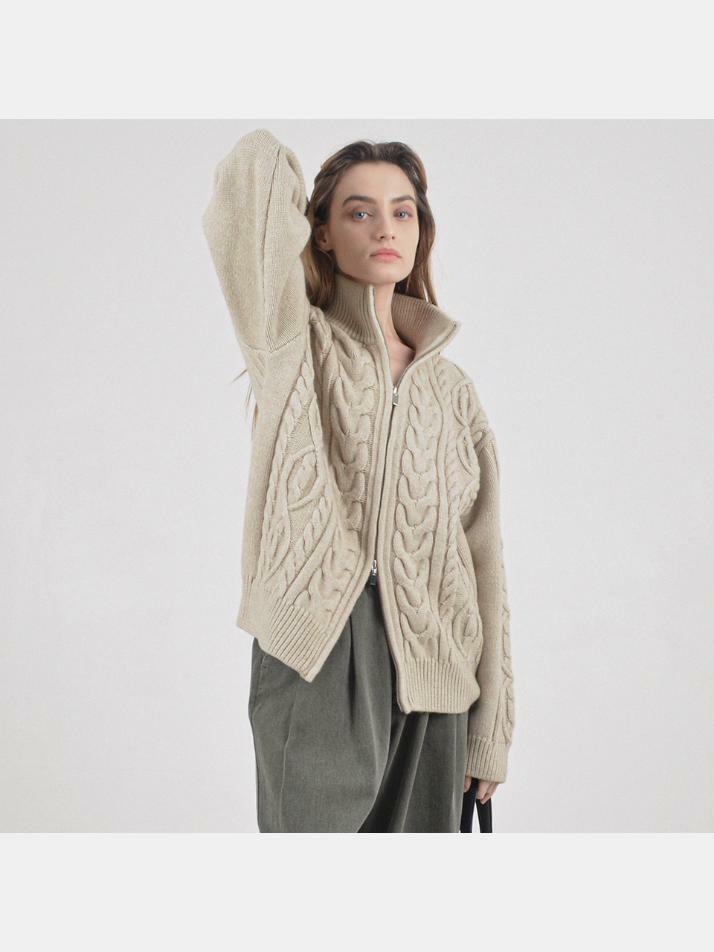 Heavy Cable High-Neck Knit Zip-up (Oatmeal)