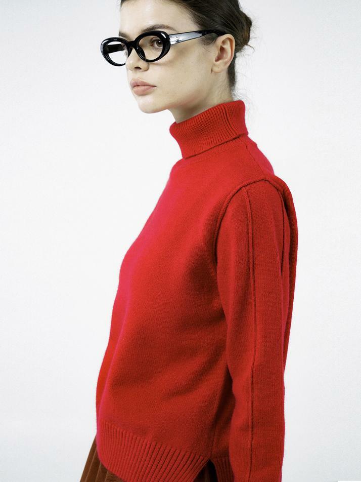 Soft Slit High Turtleneck - Red /W244TP06RD