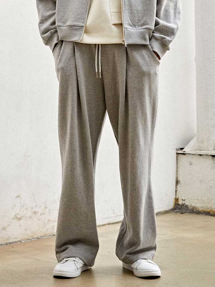 와이드 원턱 스웨트 트레이닝 팬츠 CFS23FKPT906