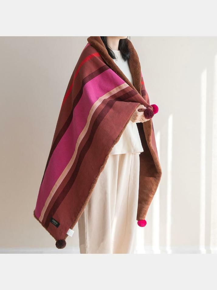 극세사 벨보아 니트방울 블랭킷 다알리아레드