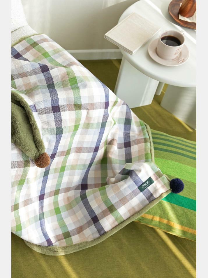 극세사 벨보아 니트방울 블랭킷 윌로우 체크