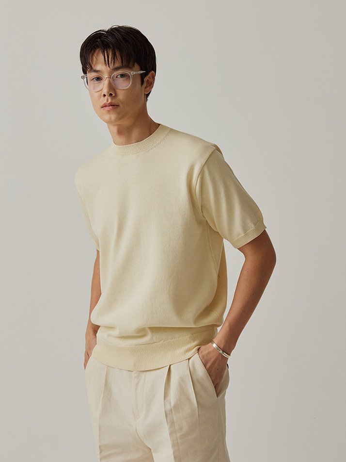 Essential Short Sleeve Round Knit (Ecru)