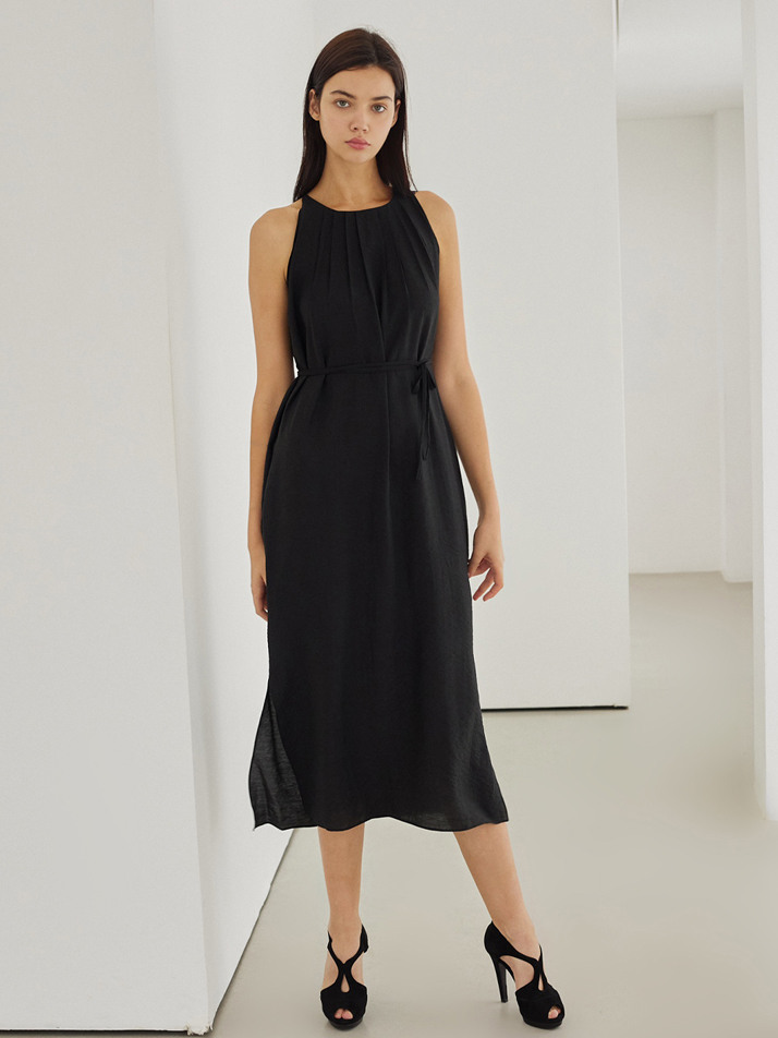august dress (caviar black)