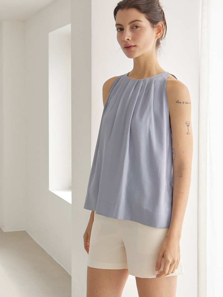 august top (carolina blue)