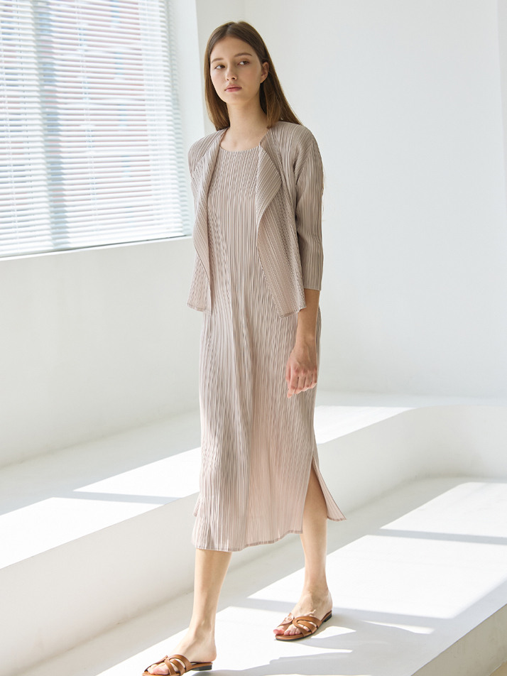 belaire pleats slit dress (windy dunes)
