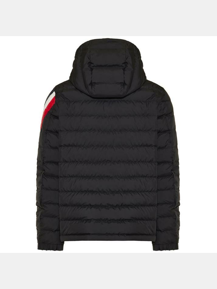 [몽클레어] 24SS BERARD 로고 패치 패딩자켓 1A000 12 54A81 999