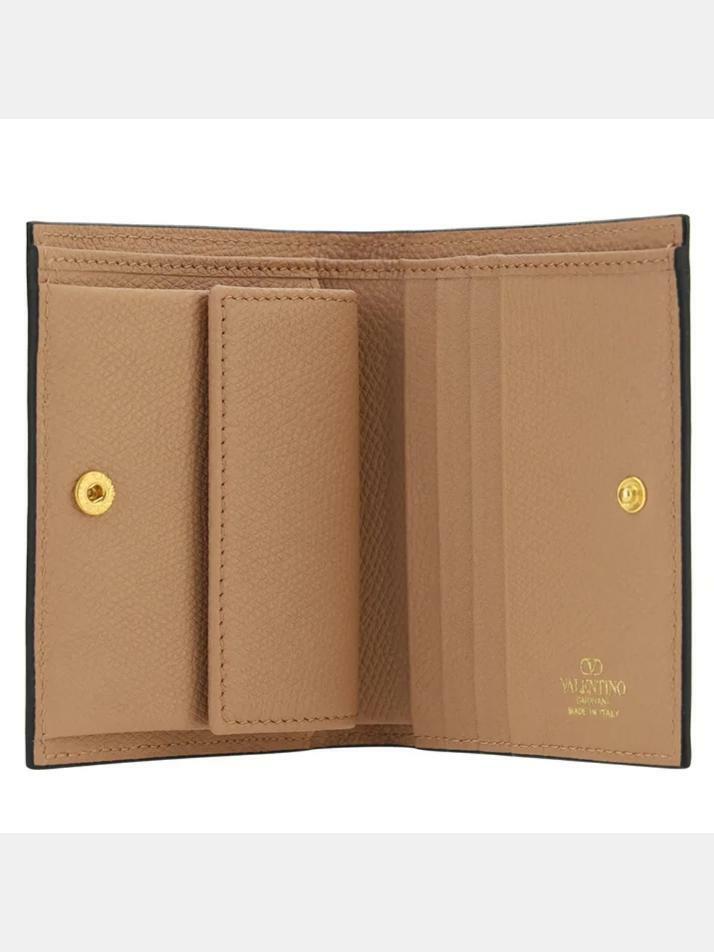 [발렌티노] 24SS V로고 시그니처 컴팩트 반지갑 4W2P0R39 SNP GF9