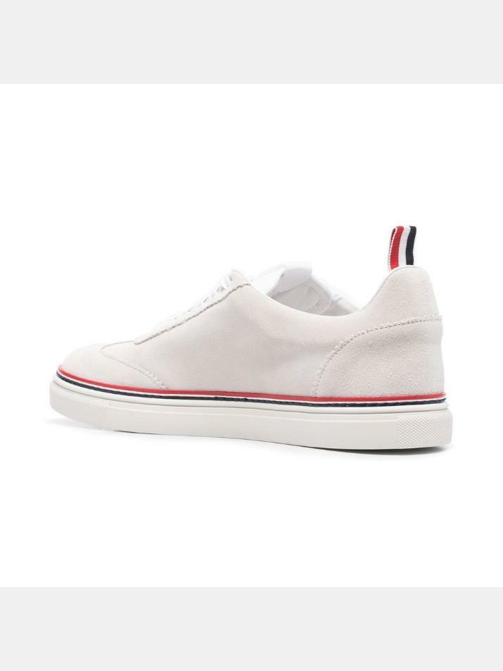 [톰브라운] 24SS 삼선탭 스웨이드 스니커즈 MFD242A 03050 100