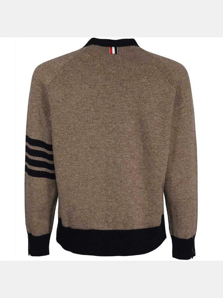 [톰브라운] 23FW 사선완장 브이넥 울 가디건 MKC485A Y1026 215