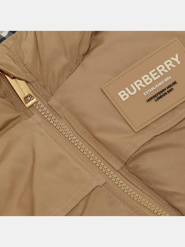 [버버리] 23SS 키즈여성 체크 리버서블 후드 패딩 조끼 8061696