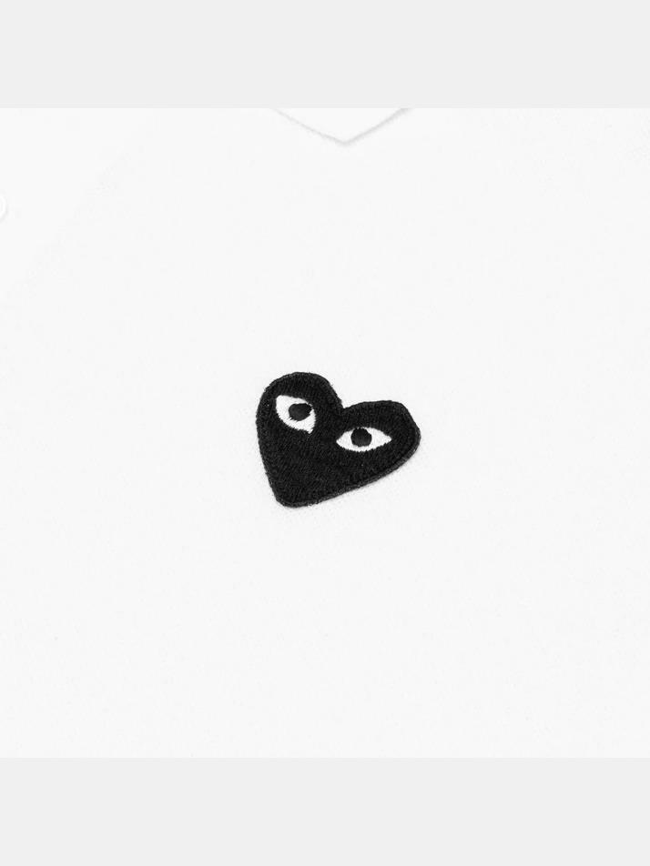 [꼼데가르송] 25SS 블랙 하트 와펜 카라 티셔츠 AX-T066-051-2