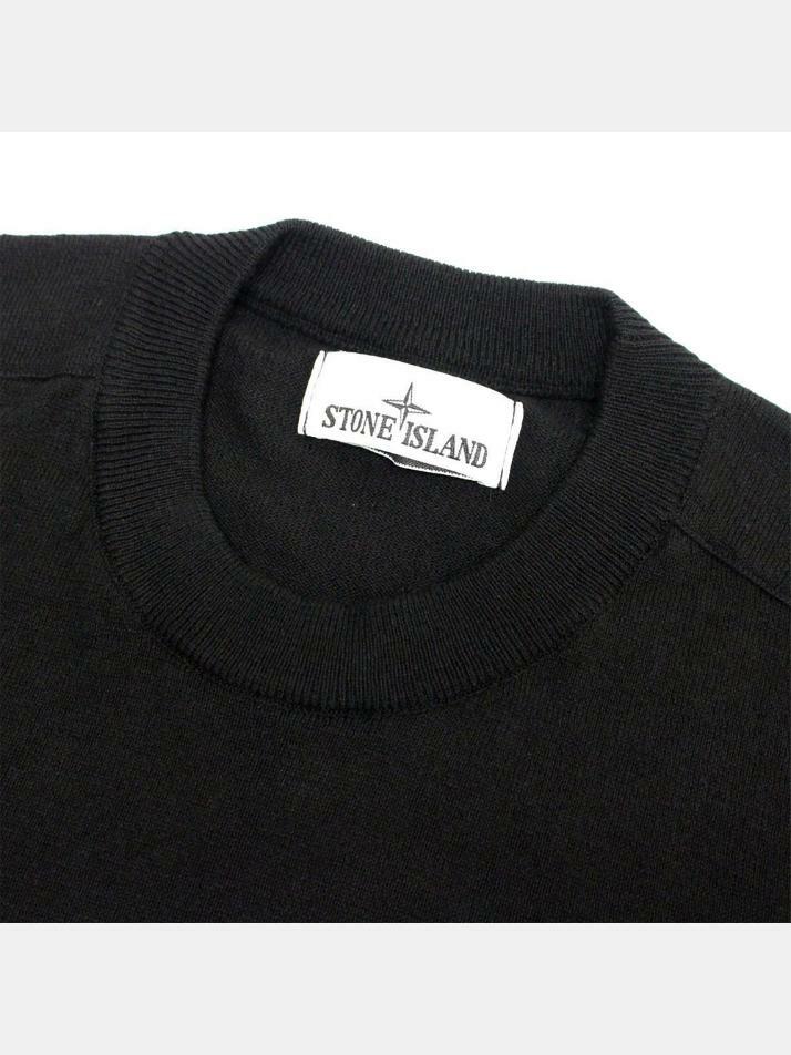 [스톤 아일랜드] 25SS 와펜 패치 니트 블랙 K1S15 5100062 S00B9 V0029