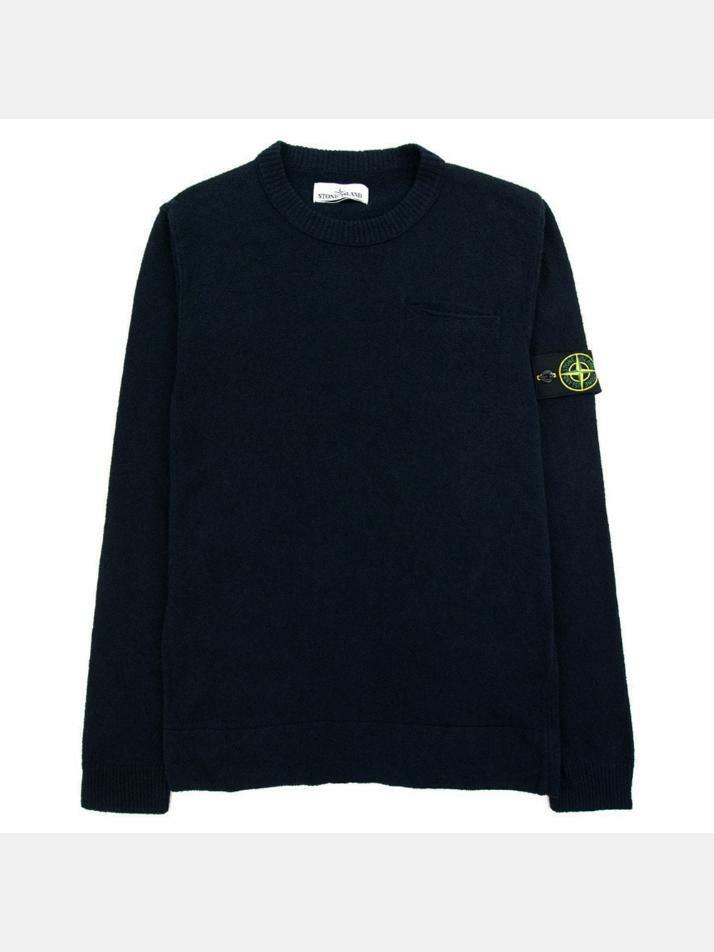[스톤 아일랜드] 14주년 와펜 포켓 니트 네이비 6815523B5 V0020