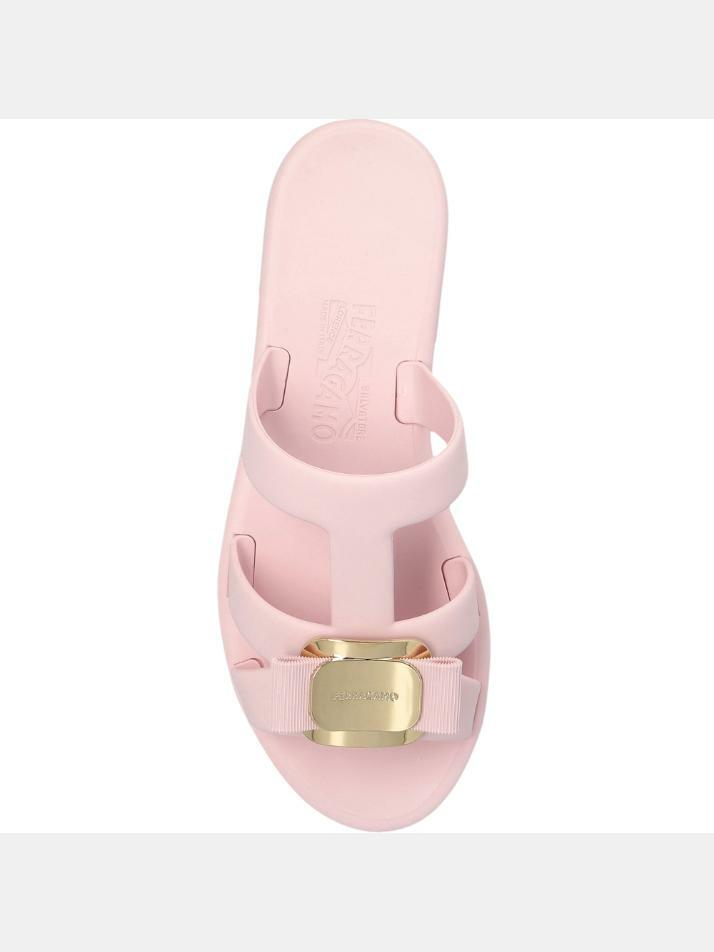 [페라가모] 25SS LILOU 뉴 바라 플레이트 스트랩 샌들 0779975
