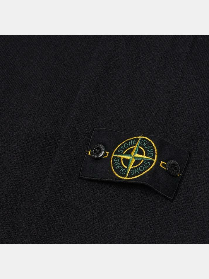 [스톤 아일랜드] 25SS 와펜 패치 니트 블랙 K1S15 5100052 S00B0 V0029