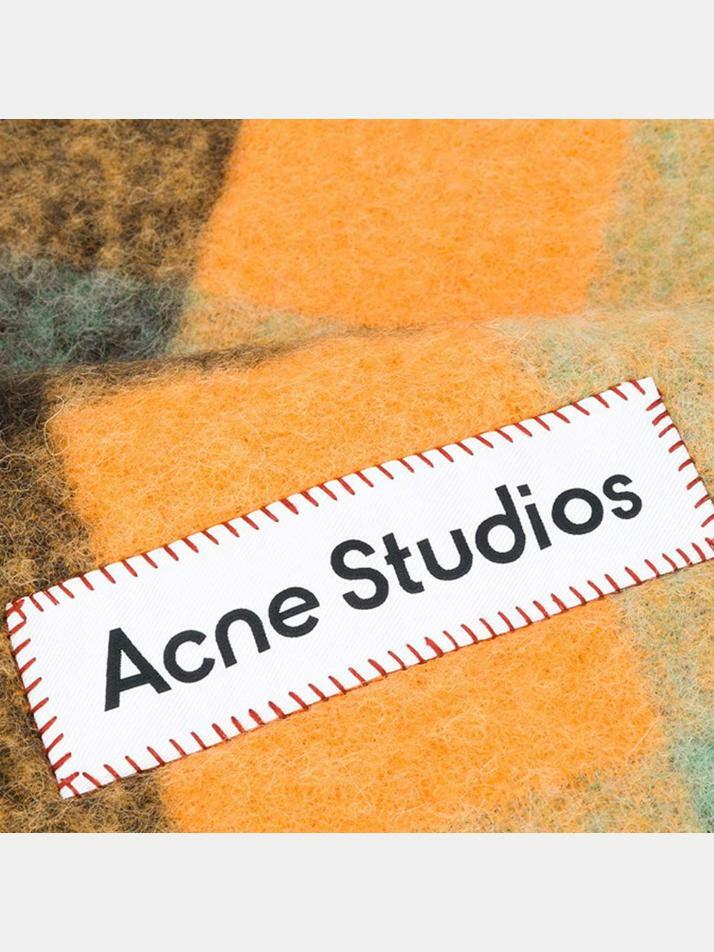 [아크네스튜디오] 25FW 시그니처 로고 패치 체크 머플러 멀티 CA0084 BO9