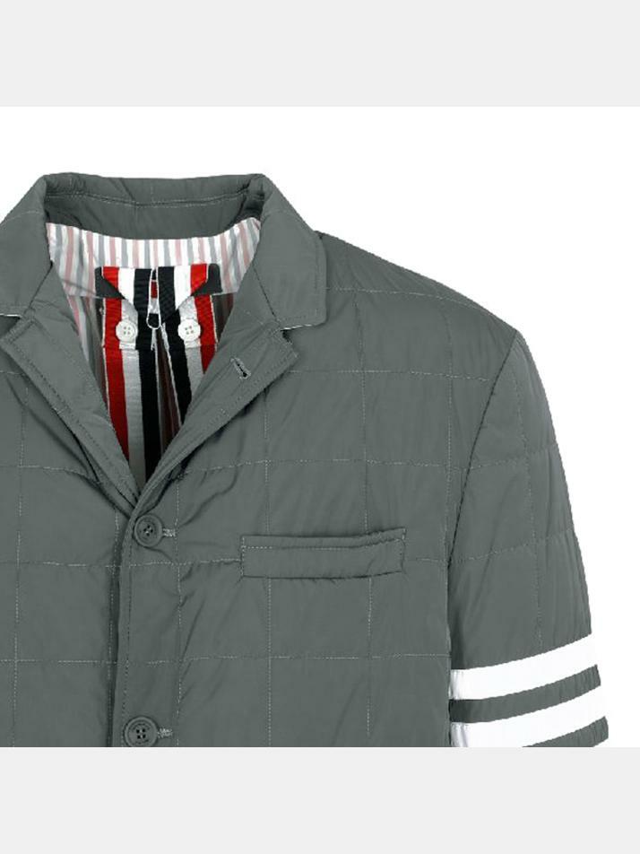 [톰브라운] 24FW 사선 다운필 패딩 매드그레이 MJD088X 07259 035