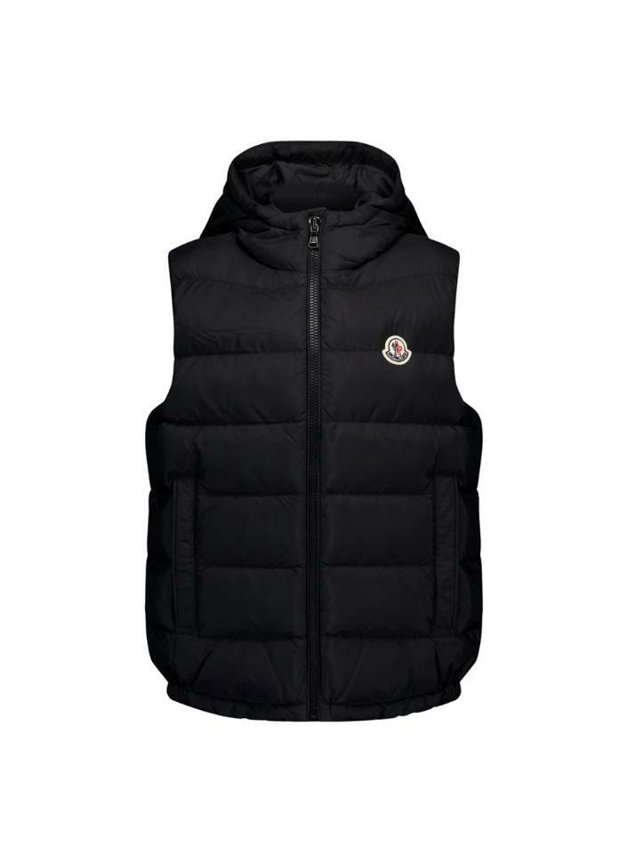 [몽클레어] 25FW 키즈 FUDO 로고 패치 패딩 조끼 블랙 1A000 29 53A5E 999